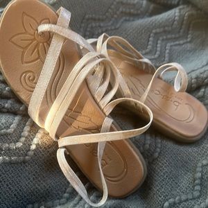 Born Rose-gold sandal